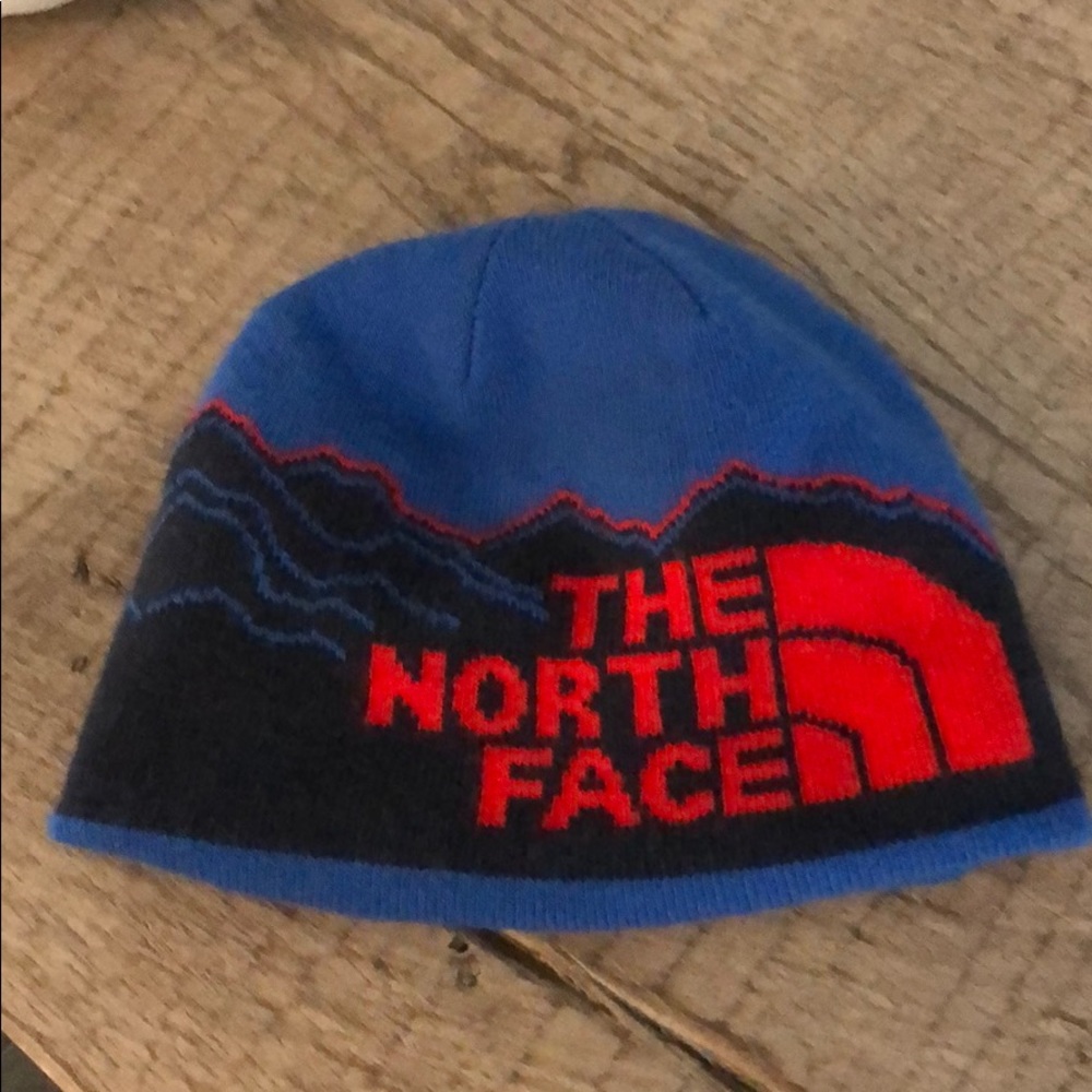 Boys the north face skull cap hat small boys 8 yr
